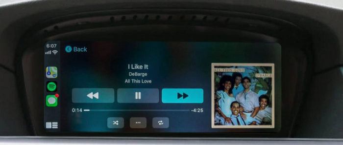 play spotify on apple carplay